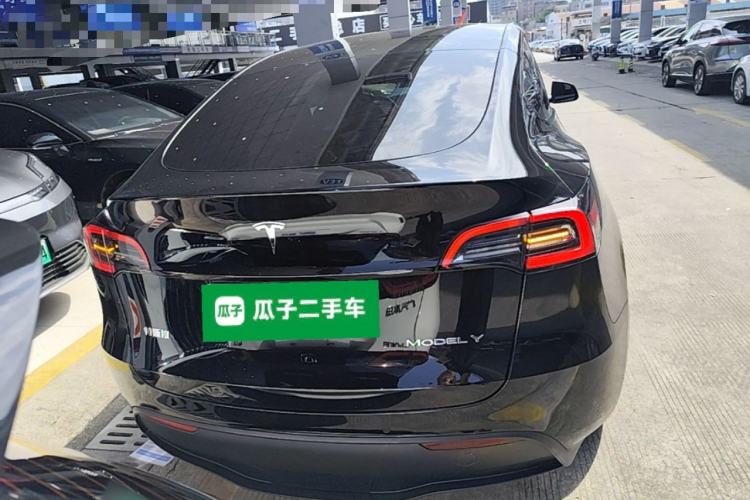 Used Tesla Model Y 2022 Long-Range All-Wheel-Drive Version Rear