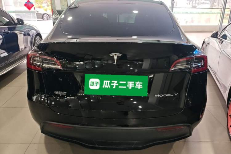 Used Tesla Model Y 2022 Long-Range All-Wheel-Drive Version Rear