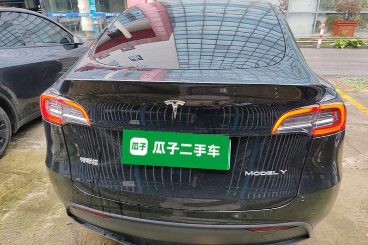 Used Tesla Model Y 2022 Rear-Wheel-Drive Version Rear