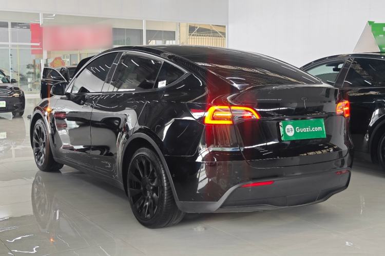 Used Tesla Model Y 2022 Rear-Wheel-Drive Version Rear Left 45 Deg