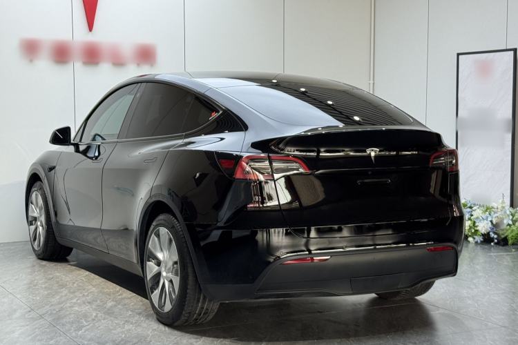 Used Tesla Model Y 2022 Rear-Wheel-Drive Version Rear Left 45 Deg