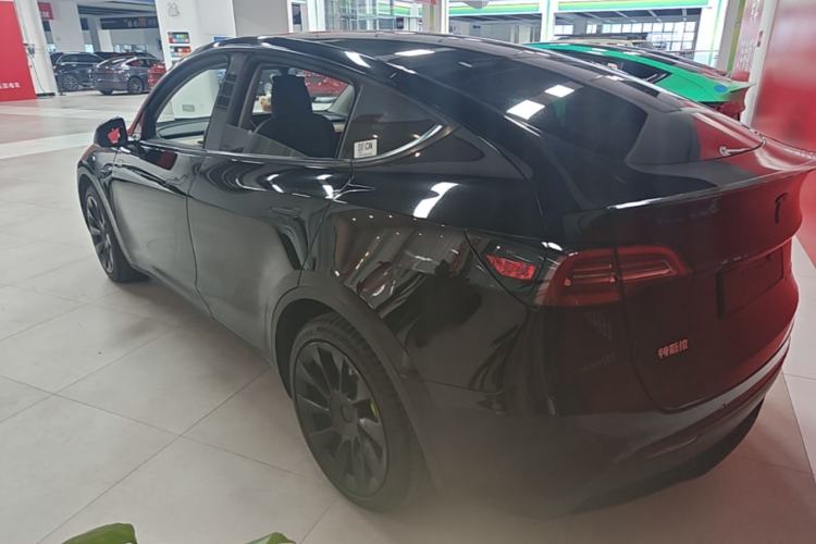 Used Tesla Model Y 2022 Long-Range All-Wheel-Drive Version Rear Left 45 Deg