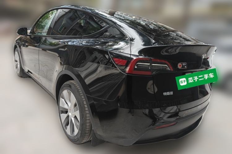 Used Tesla Model Y 2022 Long-Range All-Wheel-Drive Version Rear Left 45 Deg