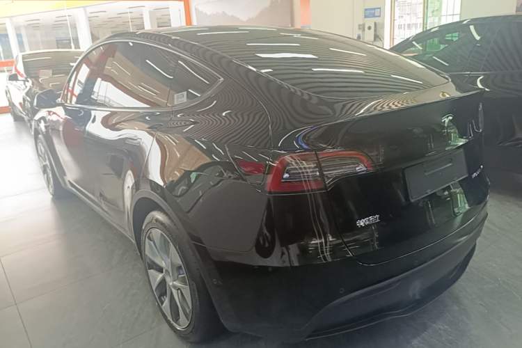 Used Tesla Model Y 2022 Rear-Wheel-Drive Version Rear Left 45 Deg