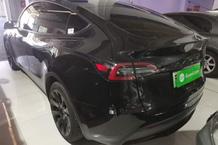 Used Tesla Model Y 2022 Rear-Wheel-Drive Version Rear Left 45 Deg