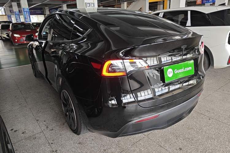 Used Tesla Model Y 2022 Rear-Wheel-Drive Version Rear Left 45 Deg