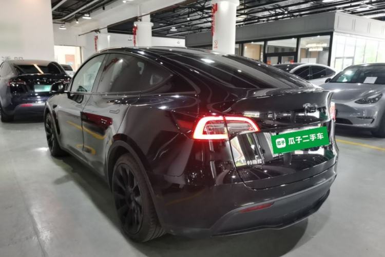 Used Tesla Model Y 2022 Rear-Wheel-Drive Version Rear Left 45 Deg