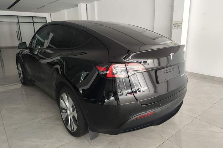 Used Tesla Model Y 2022 Rear-Wheel-Drive Version Rear Left 45 Deg