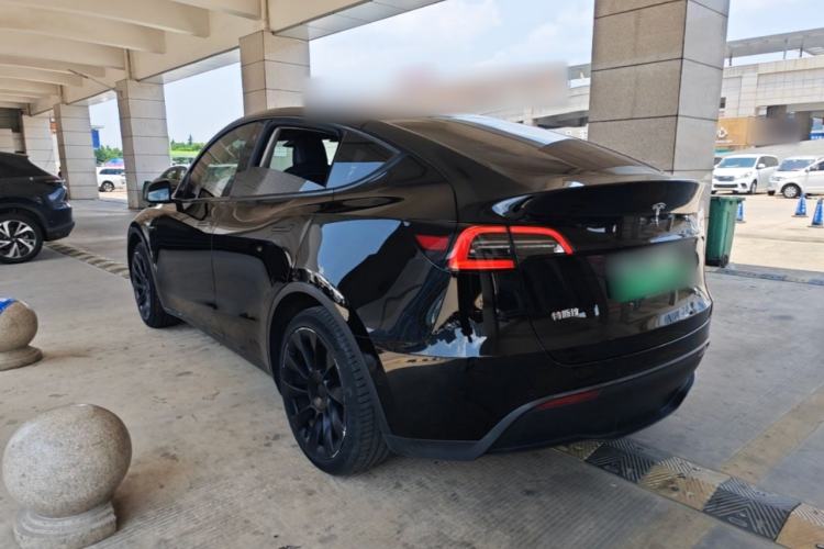 Used Tesla Model Y 2022 Rear-Wheel-Drive Version Rear Left 45 Deg
