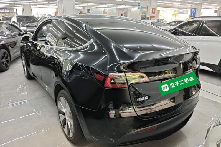 Used Tesla Model Y 2022 Rear-Wheel-Drive Version Rear Left 45 Deg