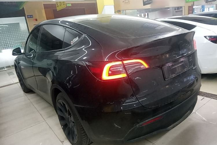 Used Tesla Model Y 2022 Rear-Wheel-Drive Version Rear Left 45 Deg
