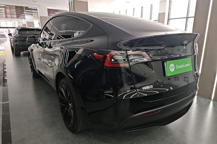 Used Tesla Model Y 2022 Long-Range All-Wheel-Drive Version Rear Left 45 Deg