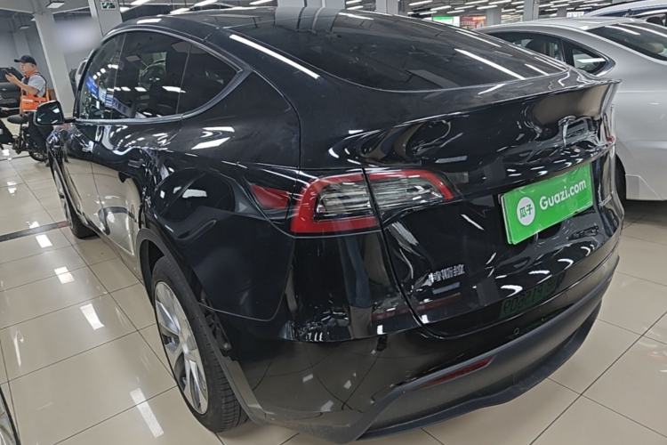 Used Tesla Model Y 2022 Rear-Wheel-Drive Version Rear Left 45 Deg