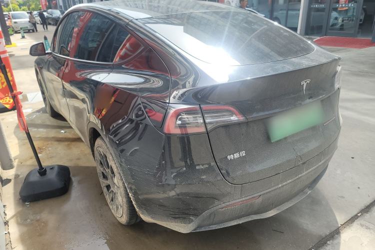 Used Tesla Model Y 2022 Rear-Wheel-Drive Version Rear Left 45 Deg