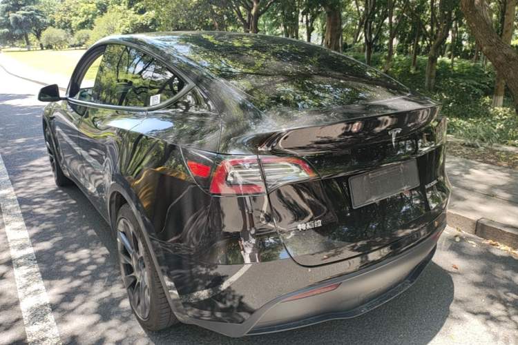 Used Tesla Model Y 2022 Rear-Wheel-Drive Version Rear Left 45 Deg