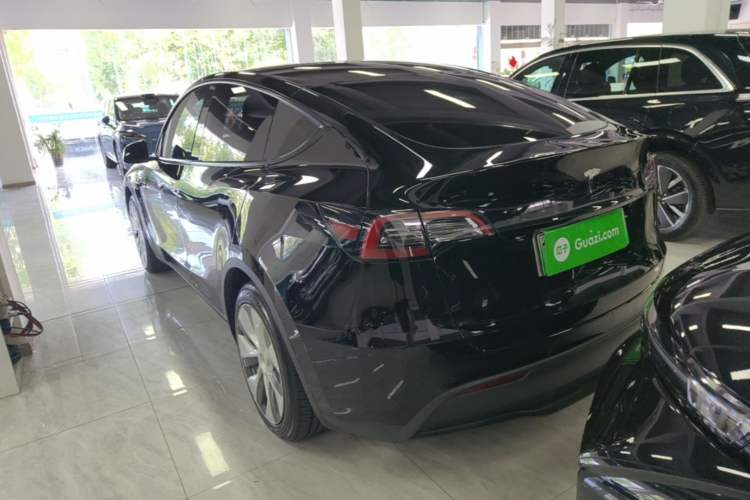 Used Tesla Model Y 2022 Rear-Wheel-Drive Version Rear Left 45 Deg