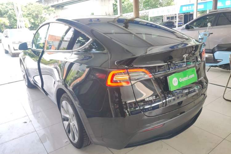 Used Tesla Model Y 2022 Rear-Wheel-Drive Version Rear Left 45 Deg