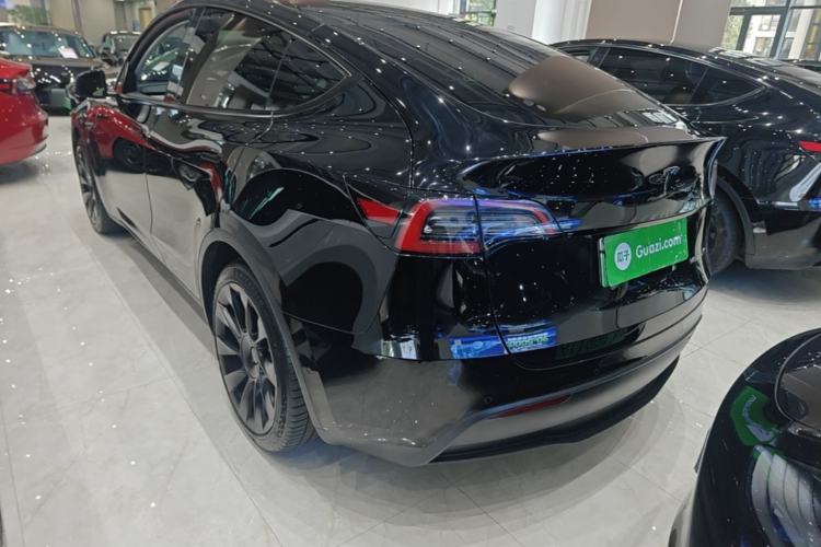 Used Tesla Model Y 2022 Rear-Wheel-Drive Version Rear Left 45 Deg