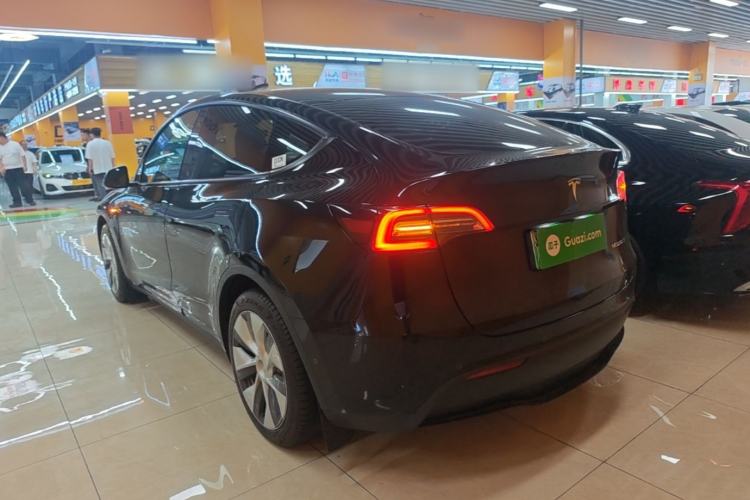 Used Tesla Model Y 2022 Rear-Wheel-Drive Version Rear Left 45 Deg