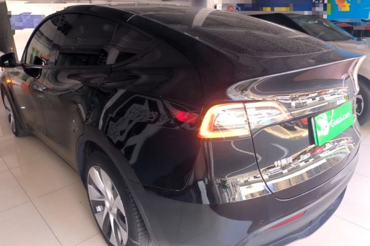 Used Tesla Model Y 2022 Rear-Wheel-Drive Version Rear Left 45 Deg