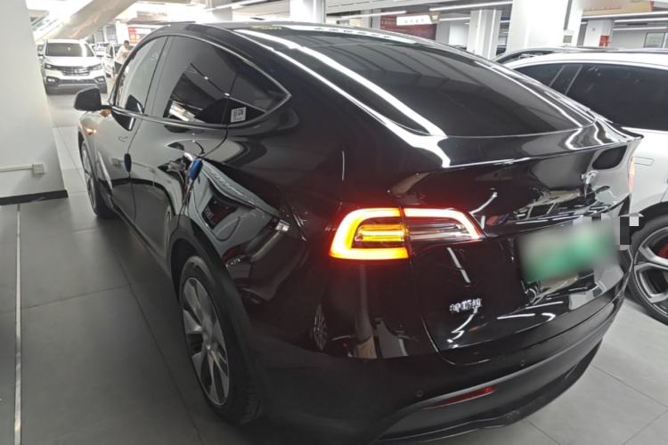 Used Tesla Model Y 2022 Rear-Wheel-Drive Version Rear Left 45 Deg