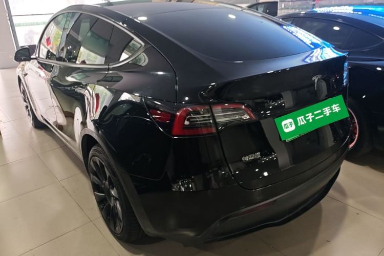 Used Tesla Model Y 2022 Long-Range All-Wheel-Drive Version Rear Left 45 Deg