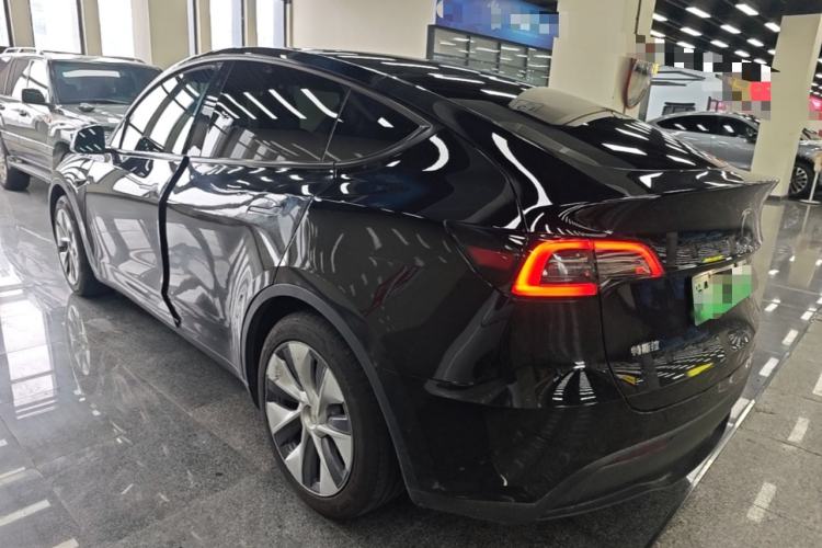 Used Tesla Model Y 2022 Rear-Wheel-Drive Version Rear Left 45 Deg