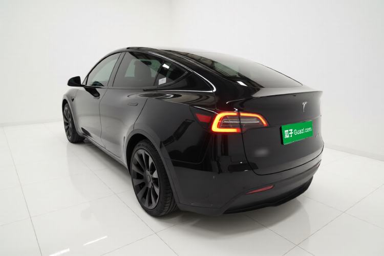 Used Tesla Model Y 2022 Rear-Wheel-Drive Version Rear Left 45 Deg