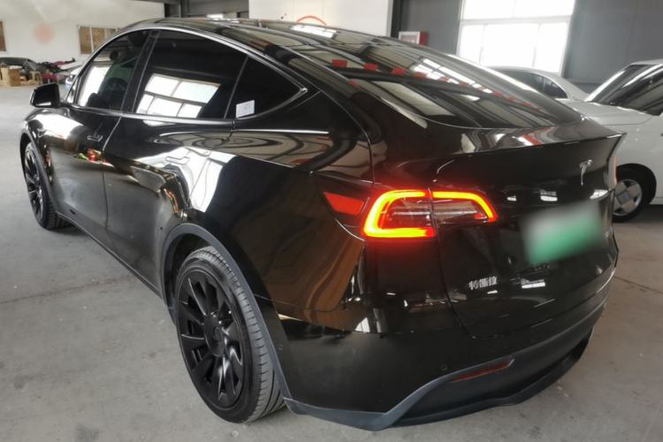 Used Tesla Model Y 2022 Rear-Wheel-Drive Version Rear Left 45 Deg