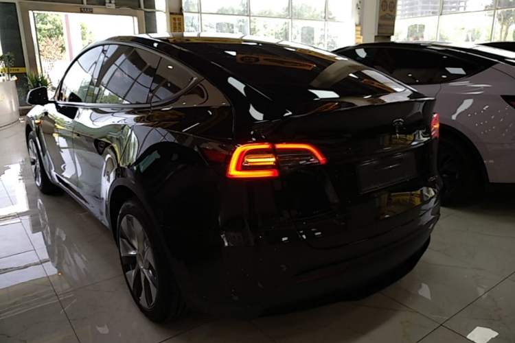 Used Tesla Model Y 2022 Revised Version Rear-Wheel Drive Rear Left 45 Deg