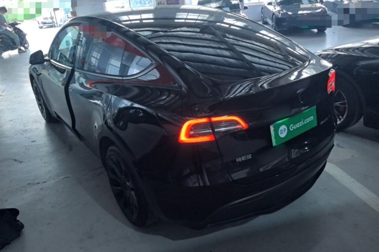 Used Tesla Model Y 2022 Long-Range All-Wheel-Drive Version Rear Left 45 Deg