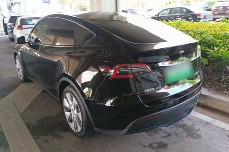 Used Tesla Model Y 2022 Rear-Wheel-Drive Version Rear Left 45 Deg