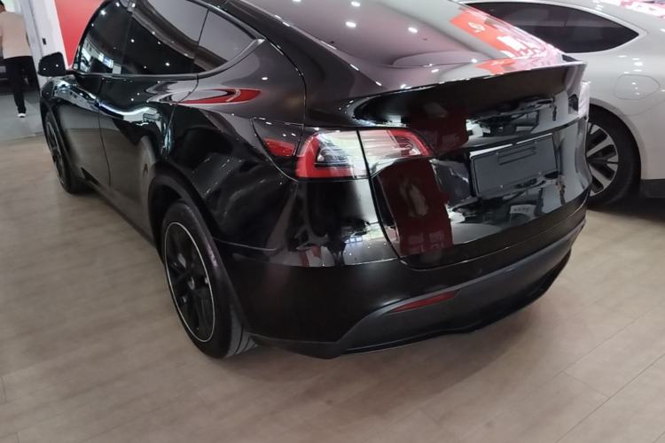 Used Tesla Model Y 2022 Rear-Wheel-Drive Version Rear Left 45 Deg