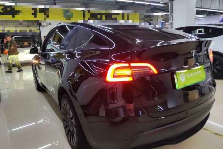 Used Tesla Model Y 2022 Long-Range All-Wheel-Drive Version Rear Left 45 Deg