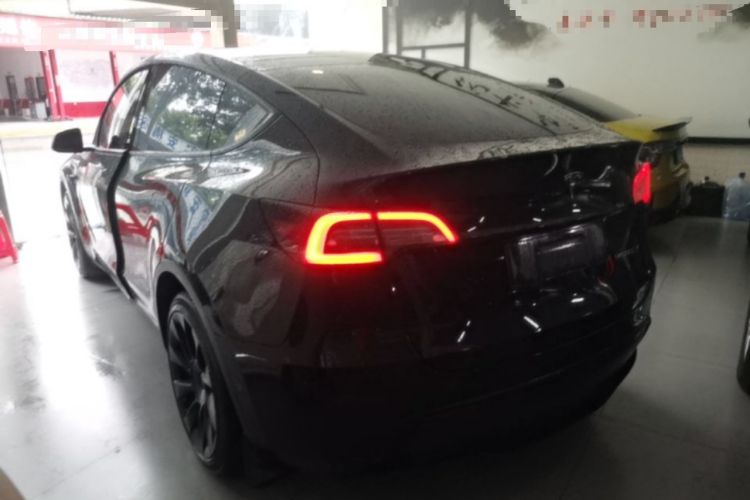 Used Tesla Model Y 2022 Long-Range All-Wheel-Drive Version Rear Left 45 Deg