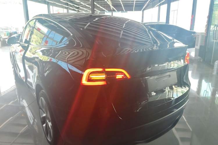 Used Tesla Model Y 2022 Revised Version Rear-Wheel Drive Rear Left 45 Deg