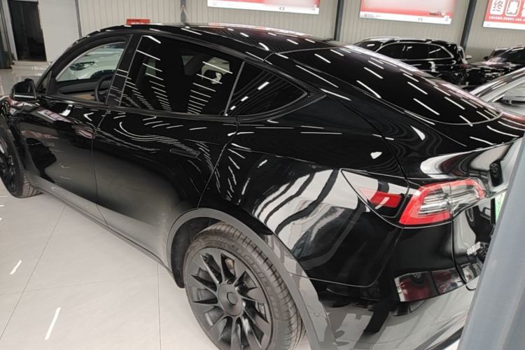 Used Tesla Model Y 2022 Rear-Wheel-Drive Version Rear Left 45 Deg
