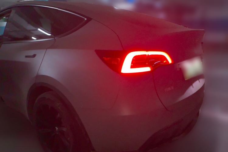 Used Tesla Model Y 2022 Rear-Wheel-Drive Version Rear Left 45 Deg