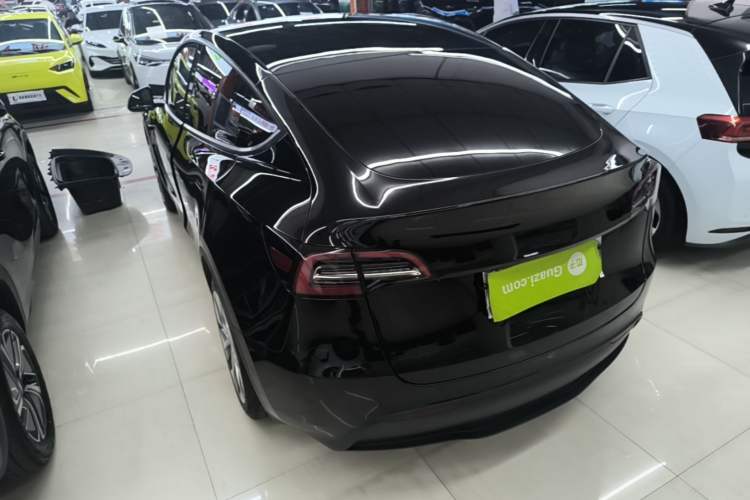 Used Tesla Model Y 2022 Rear-Wheel-Drive Version Rear Left 45 Deg
