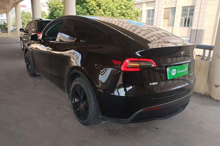 Used Tesla Model Y 2022 Rear-Wheel-Drive Version Rear Left 45 Deg