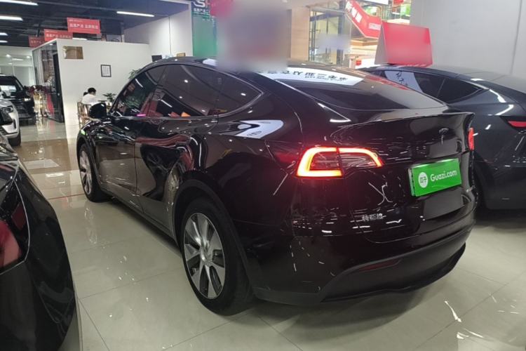 Used Tesla Model Y 2022 Rear-Wheel-Drive Version Rear Left 45 Deg