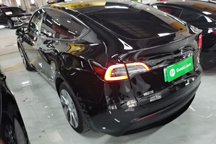 Used Tesla Model Y 2022 Rear-Wheel-Drive Version Rear Left 45 Deg