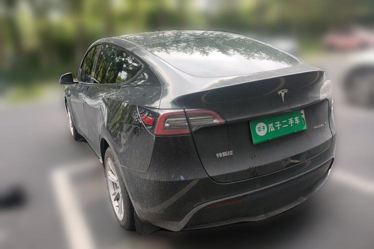Used Tesla Model Y 2022 Long-Range All-Wheel-Drive Version Rear Left 45 Deg