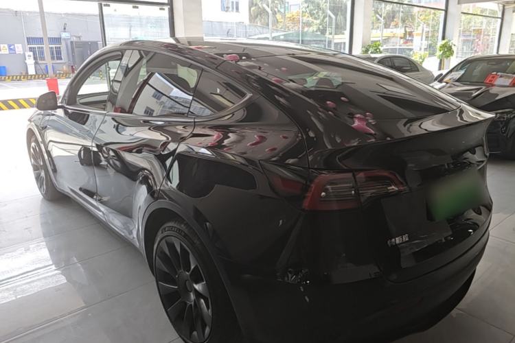 Used Tesla Model Y 2022 Rear-Wheel-Drive Version Rear Left 45 Deg