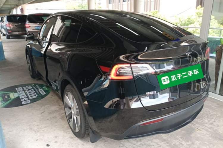 Used Tesla Model Y 2022 Rear-Wheel-Drive Version Rear Left 45 Deg