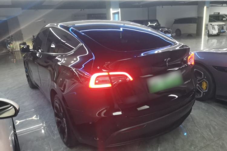 Used Tesla Model Y 2022 Rear-Wheel-Drive Version Rear Left 45 Deg