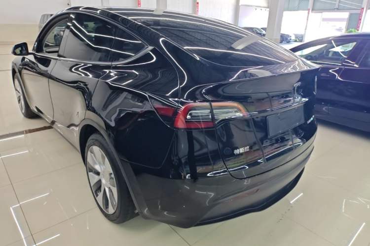 Used Tesla Model Y 2022 Rear-Wheel-Drive Version Rear Left 45 Deg