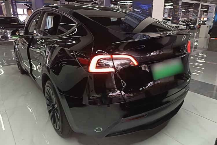 Used Tesla Model Y 2022 Long-Range All-Wheel-Drive Version Rear Left 45 Deg