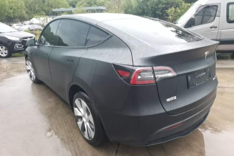 Used Tesla Model Y 2022 Long-Range All-Wheel-Drive Version Rear Left 45 Deg