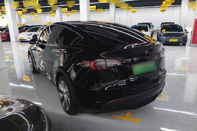Used Tesla Model Y 2022 Rear-Wheel-Drive Version Rear Left 45 Deg